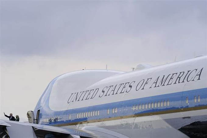 Căn cứ chứa Không lực Một của Tổng thống Mỹ bị đột nhập