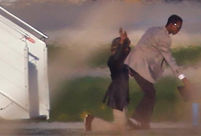 Không tặc khống chế máy bay chở 118 người