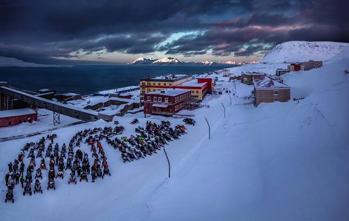 Hé lộ cuộc sống thú vị ở 2 khu định cư của Nga trong vùng Bắc cực của Na Uy