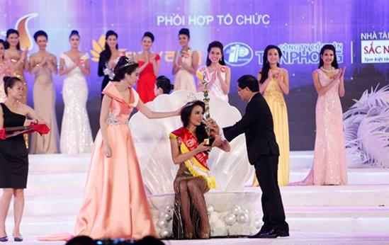 Trưởng BTC HHVN: Việc Kỳ Duyên phì phèo điếu thuốc ảnh hưởng không nhỏ tới uy tín cuộc thi