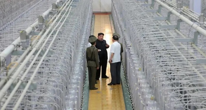 Triều Tiên lần đầu tiên công khai một cơ sở làm giàu uranium