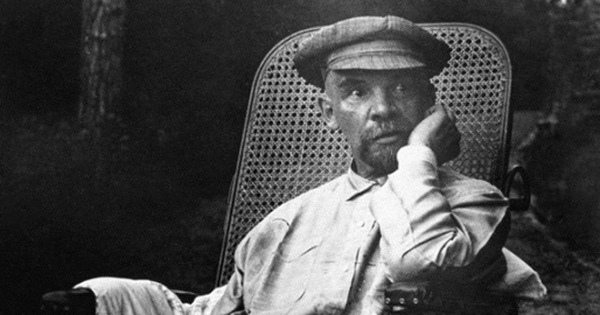 Chuyện gì xảy ra với bộ não của Lenin sau khi ông qua đời?