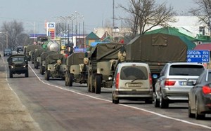 Ukraine mở cửa trở lại biên giới với Crimea