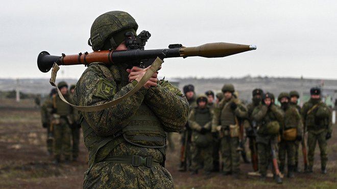Gọng kìm Nga đang khóa chặt Ukraine
