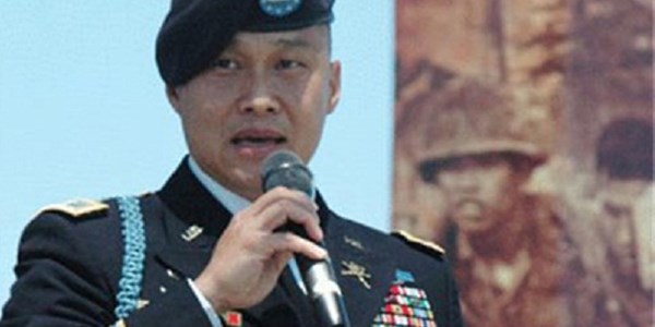 TT Obama đề cử thăng cấp tướng cho một người Mỹ gốc Việt