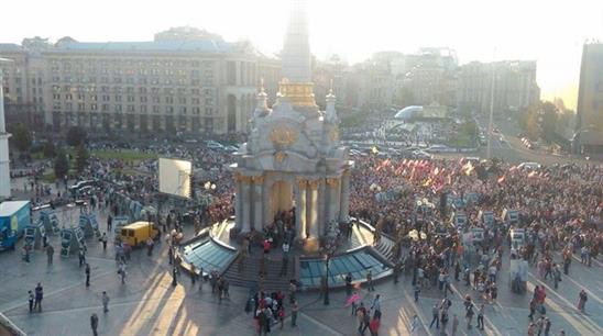 Ukraine: Maidan lại dậy sóng biểu tình, Right Sector đòi trưng cầu dân ý