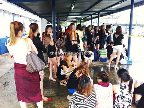 Malaysia giải cứu 5 cô gái vị thành niên người Việt từ hộp đêm