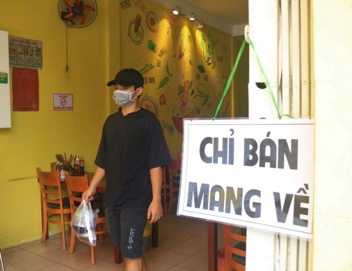 Hà Nội: Quận Hai Bà Trưng dừng bán hàng ăn uống tại chỗ từ 12h ngày 19/12