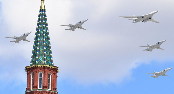 Màn trình diễn choáng ngợp của hàng chục máy bay Nga