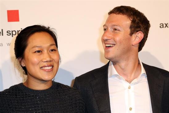 Mark Zuckerberg bán cổ phiếu làm từ thiện