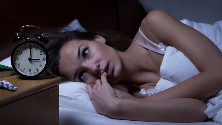 7 mẹo đơn giản giúp chìm vào giấc ngủ dễ dàng: Người hay mất ngủ nên áp dụng
