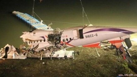 Tiết lộ lạnh người vụ máy bay Đài Loan rơi xuống sông