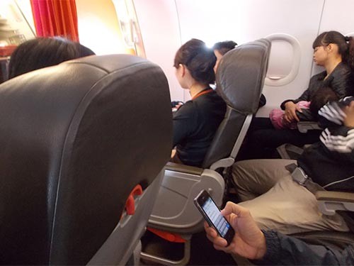 Xấu hổ vì câu nói ‘It’s Vietnamese’ của khách Tây đi máy bay