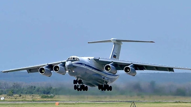 Tất cả máy bay sơ tán của Nga từ Afghanistan đã trở về Moscow