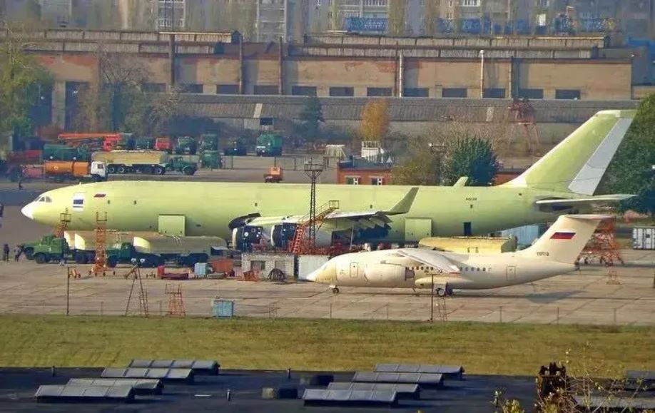Nga mua thêm máy bay 'Ngày tận thế', chuẩn bị cho kịch bản nóng
