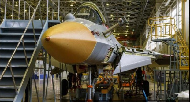 Nga đang phát triển phiên bản ''rút gọn'' tiêm kích Su-57