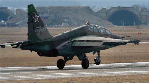 Máy bay chiến đấu Su-25 của Nga rơi xuống khu dân cư