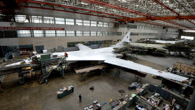 Nga sẽ cho máy bay ném bom 'khủng nhất' trên thế giới cất cánh