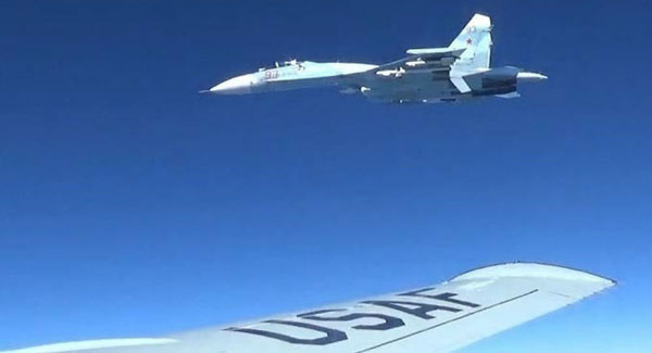 Video Su-27 Nga chặn hai máy bay trinh sát Mỹ và Thụy Điển trên biển Baltic