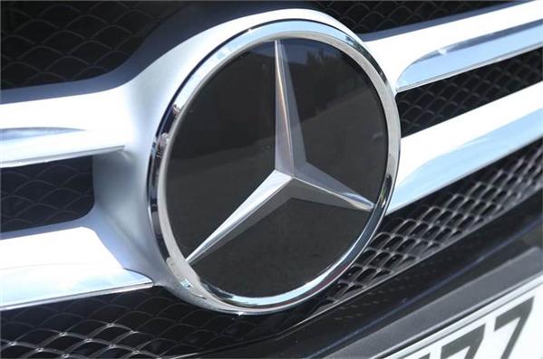 Mercedes-Benz đối diện với án phạt hàng tỉ Euro vì gian lận khí thải