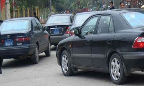 Mỗi năm tốn 1.300 tỷ nuôi xe công cho cán bộ