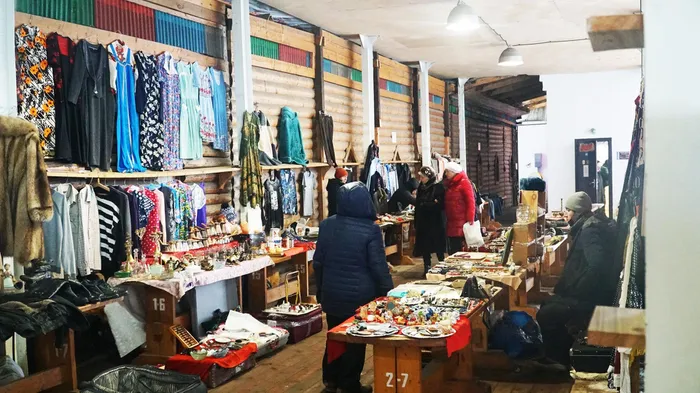 Năm mới đi chợ đồ cũ ở Moscow