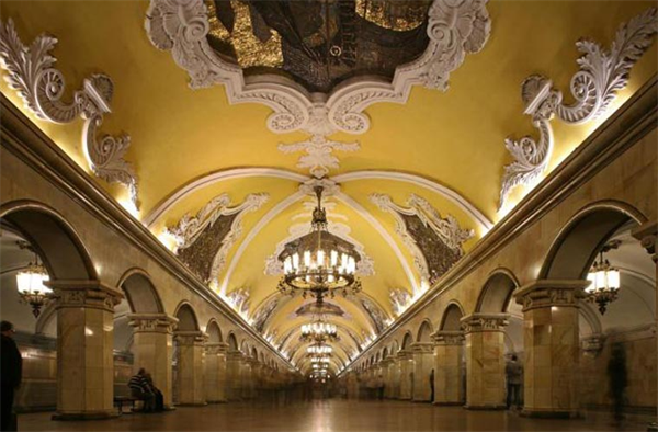 Hệ thống tàu điện ngầm đẹp nhất thế giới của Nga tròn 78 tuổi