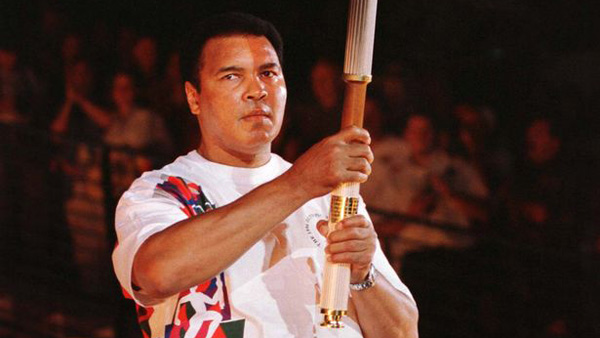 Huyền thoại Muhammad Ali rơi vào tình trạng nguy kịch