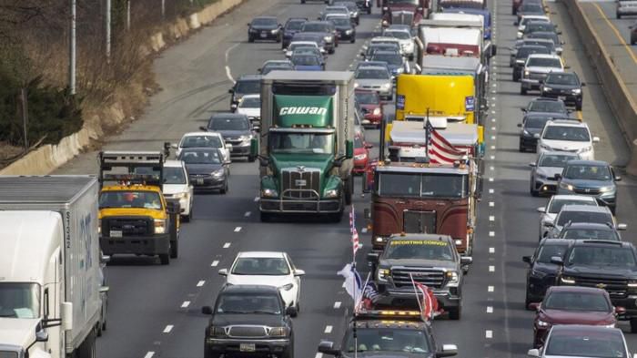 Cảnh sát Mỹ ban bố tình trạng khẩn cấp vì biểu tình bằng xe tải gần 50 km