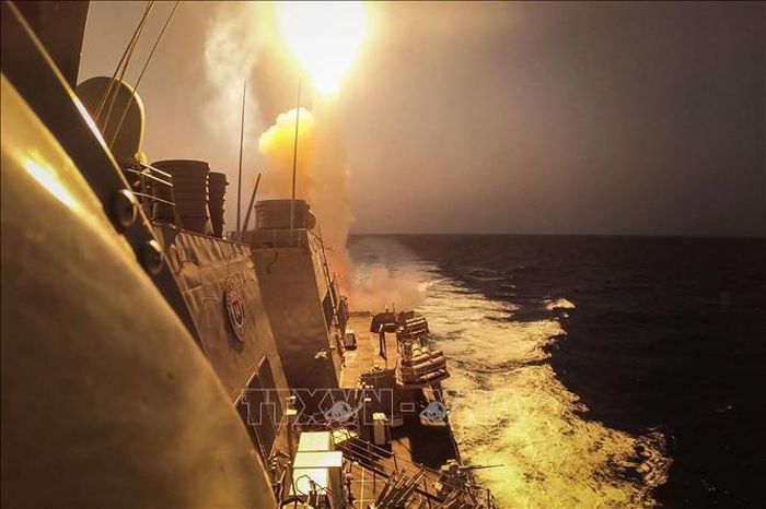 Tiếp tục những phản ứng trái chiều về vụ tấn công của Anh - Mỹ nhằm vào Houthi