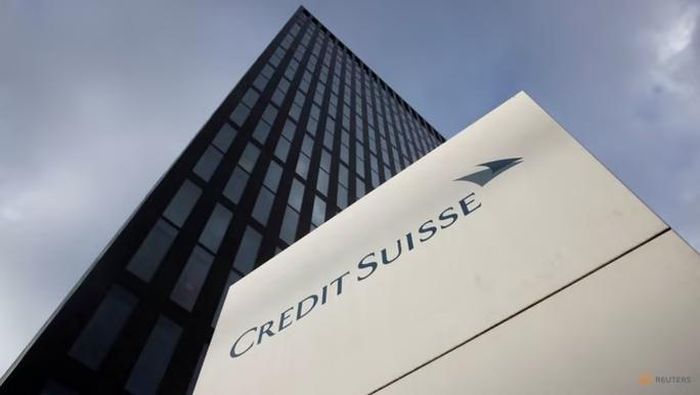 Cổ phiếu ngân hàng lớn thứ hai Thụy Sĩ xuống thấp kỷ lục