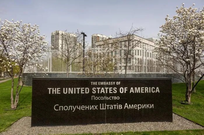Mỹ khuyên công dân rời Ukraine