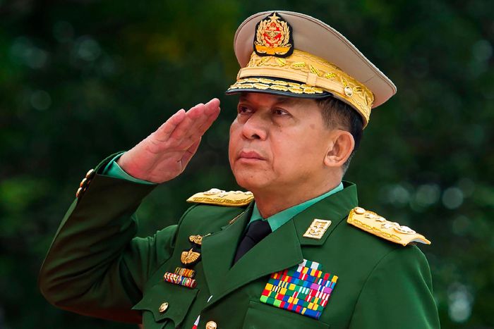 Tổng tư lệnh quân đội nắm quyền, Myanmar tuyên bố tình trạng khẩn cấp
