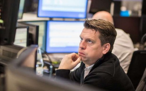 Chứng khoán Mỹ mất điểm mạnh nhất trong nhiều năm