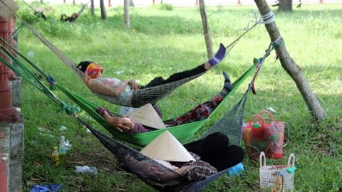 Hà Nội nắng nóng vượt ngưỡng lịch sử