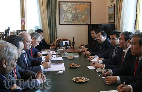 Đoàn đại biểu Đảng thăm và làm việc tại Nga