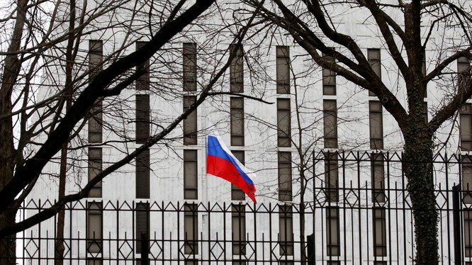 Mỹ từ chối cấp thị thực cho các nhà ngoại giao Nga, Moscow tuyên bố trả đũa