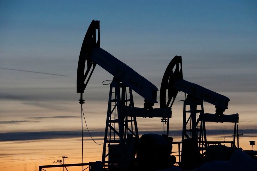 Nga đang khôn khéo bán dầu vượt giá trần của EU
