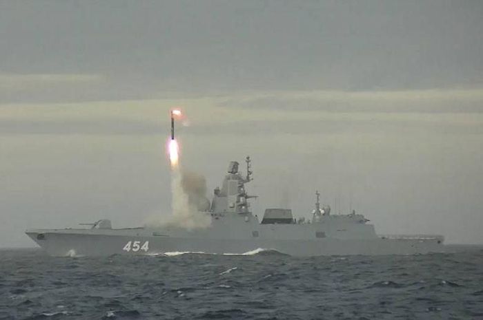 Nga sẽ điều tàu chiến mang tên lửa siêu vượt âm tập trận cùng Trung Quốc, Nam Phi