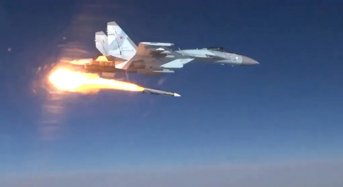 Nga tấn công lực lượng dự bị và bắn hạ chiến đấu cơ Su-24 của Ukraine