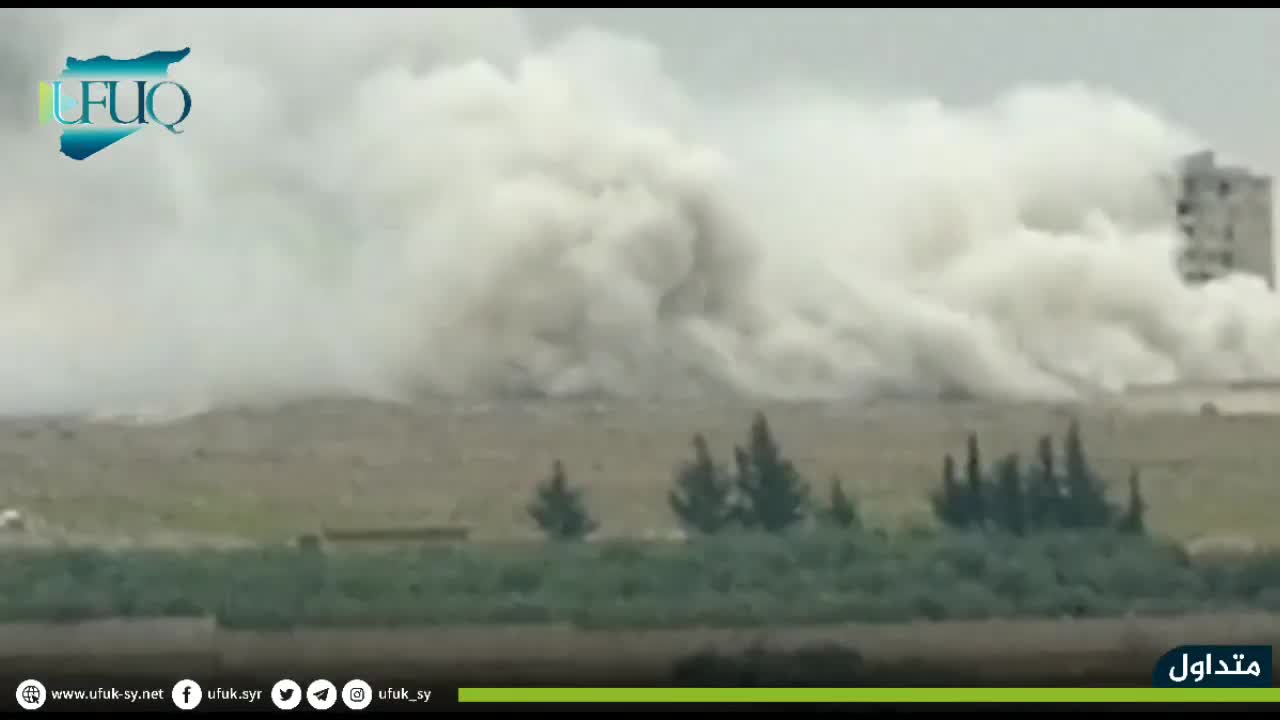 Video: Khoảnh khắc Nga dội bom đánh sập trung tâm đầu não của phiến quân Syria