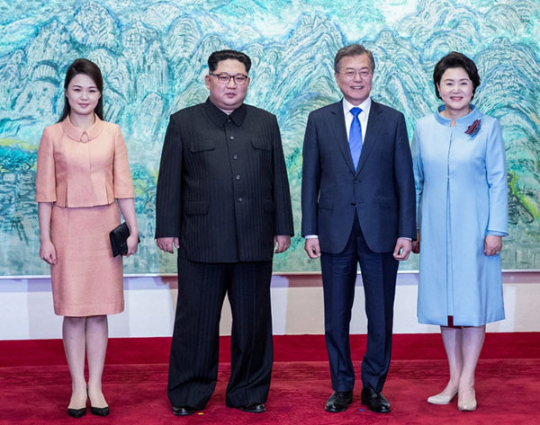 Phu nhân ông Kim Jong Un: Biểu tượng thời trang của phụ nữ Triều Tiên