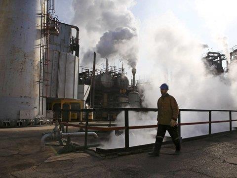 Nga mua 1,5 triệu thùng dầu của Iran: Mũi tên nhiều đích