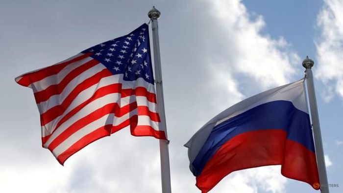 Một nhóm thượng nghị sĩ Mỹ kêu gọi trục xuất 300 nhà ngoại giao Nga