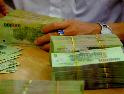 Tăng lương tối thiểu lên 1,15 triệu đồng từ 1/7/2013