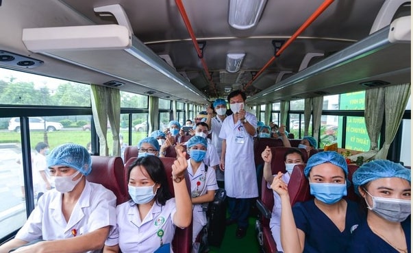 Nghệ An: 200 nhân viên y tế sẵn sàng lên đường hỗ trợ TP Hồ Chí Minh chống dịch Covid-19