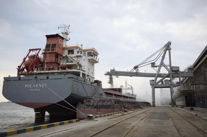 Chuyến tàu đầu tiên chở ngũ cốc Ukraine rời cảng Odessa