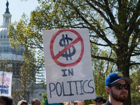 Mỹ bắt người biểu tình