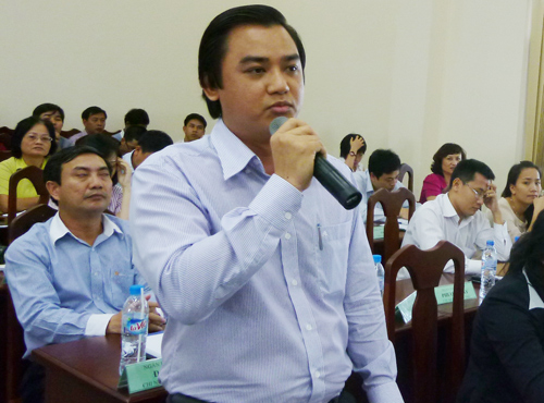 Trưởng Ban Nội chính Nguyễn Bá Thanh tiếp tục khuyến cáo ngân hàng