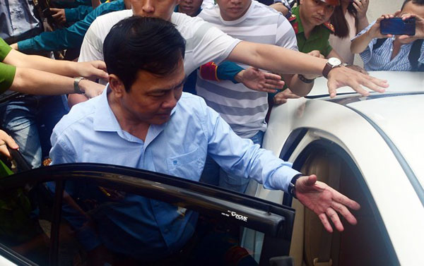 Ngày 23-8 mở lại phiên xử cựu viện phó Nguyễn Hữu Linh dâm ô